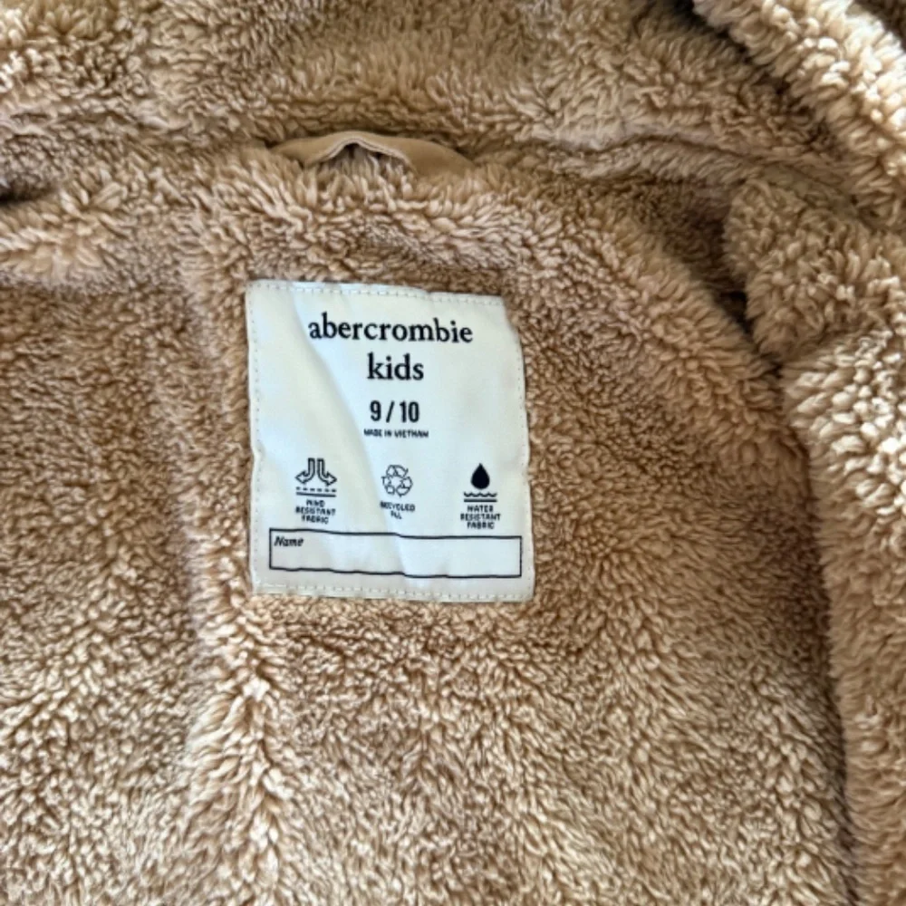 Abercrombie Kids Sherpa-Lined Hooded Canvas Workwear Bomber Jacket 9/10 Cozy
